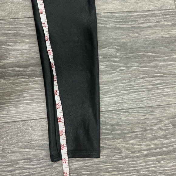 SPANX Women’s Faux Black Leather Leggings Tights in Shimmer Black SZ Medium - Picture 12 of 16